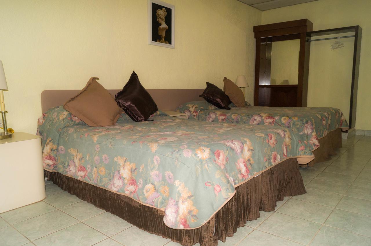 Hotel Grecia Real San Salvador Ngoại thất bức ảnh