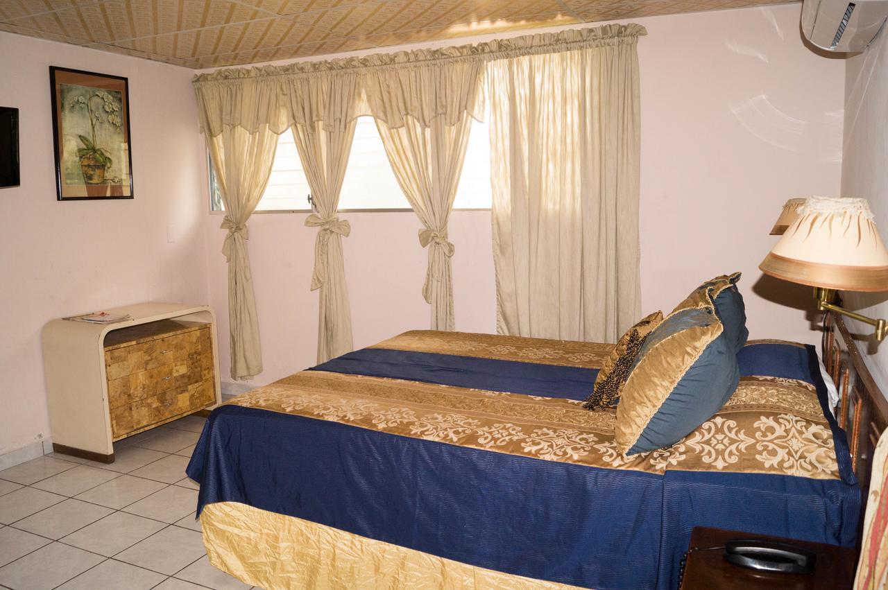 Hotel Grecia Real San Salvador Ngoại thất bức ảnh