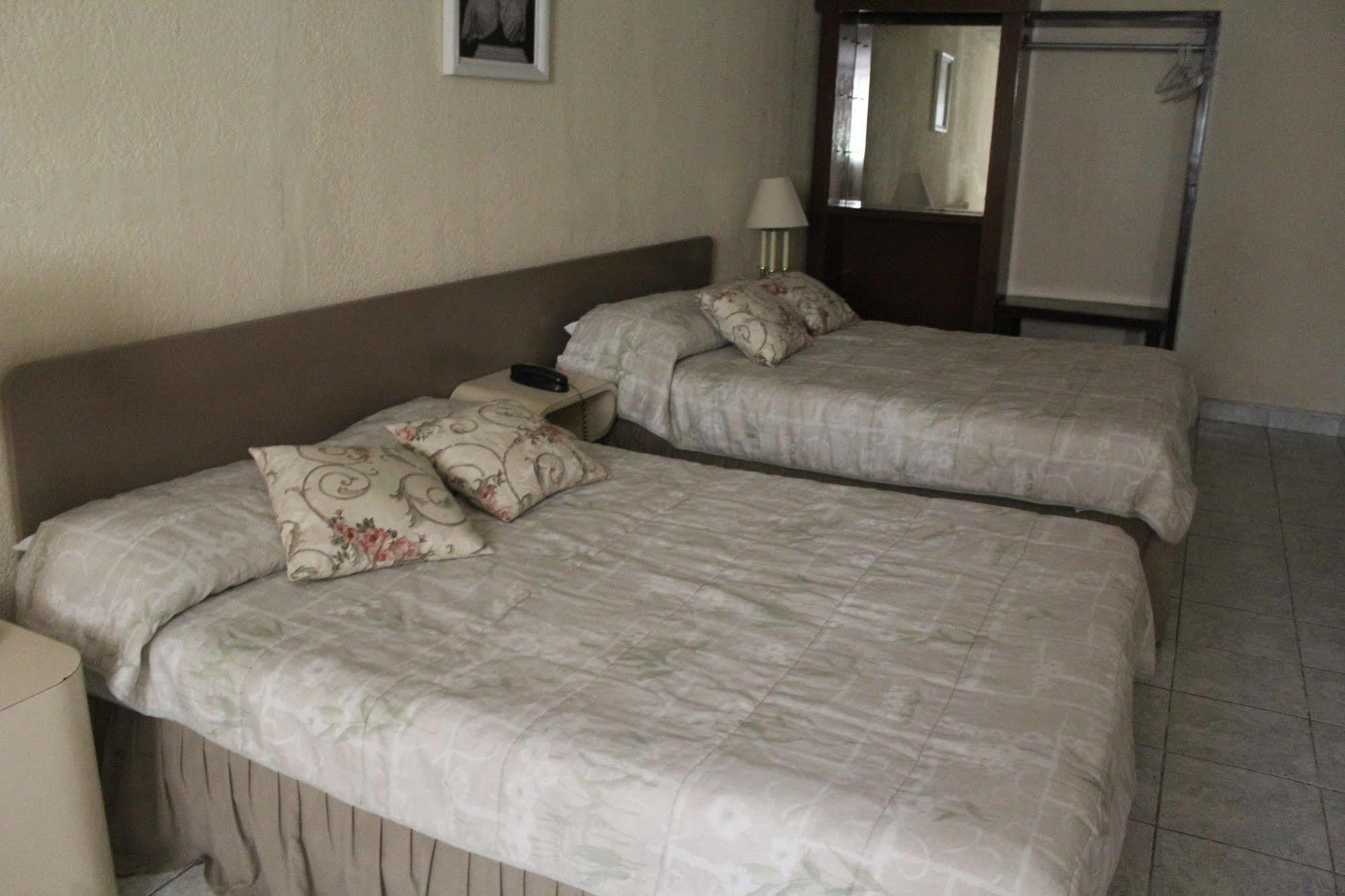 Hotel Grecia Real San Salvador Ngoại thất bức ảnh